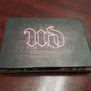 Urban Decay makeup palette
